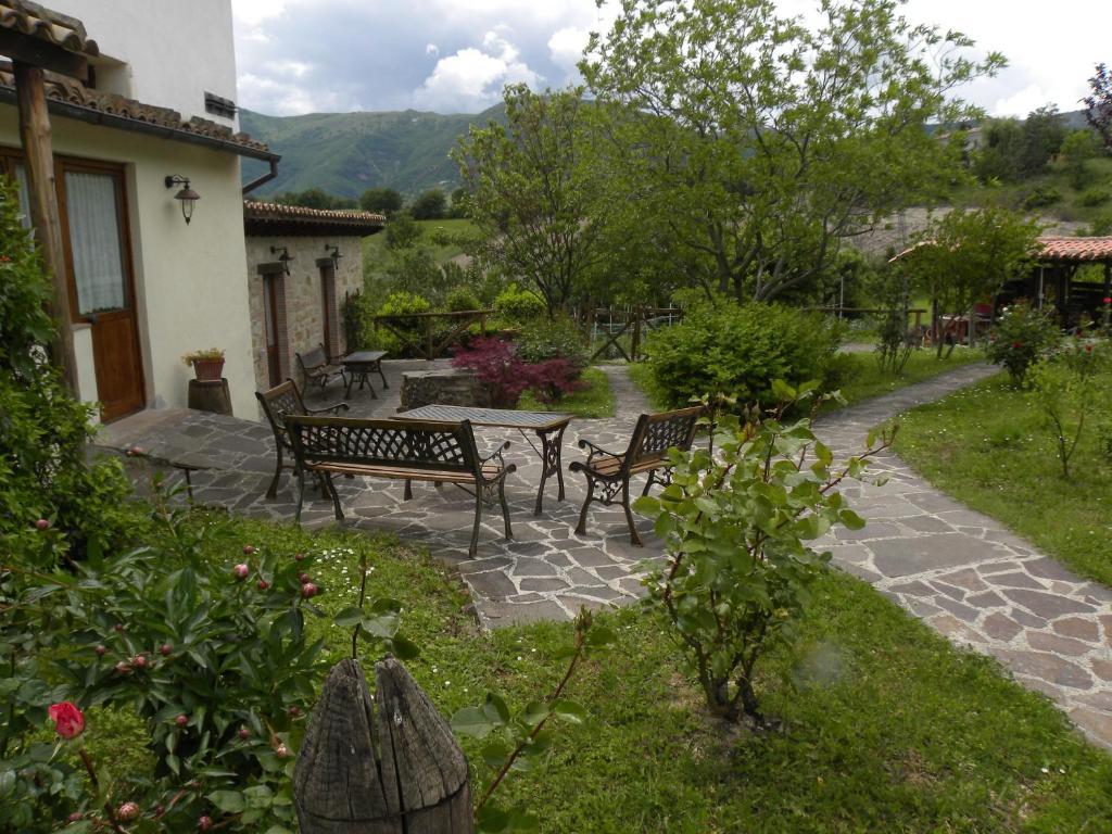 B&B Caselunghe Камерино Екстериор снимка