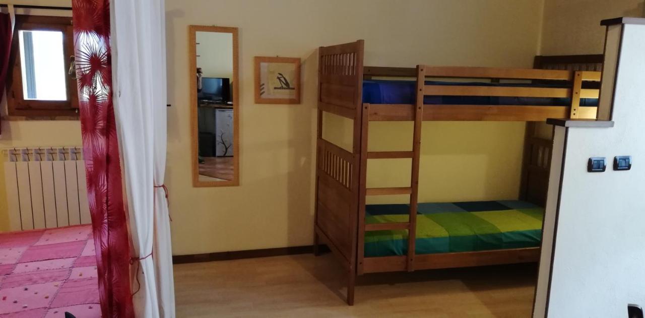 B&B Caselunghe Камерино Екстериор снимка